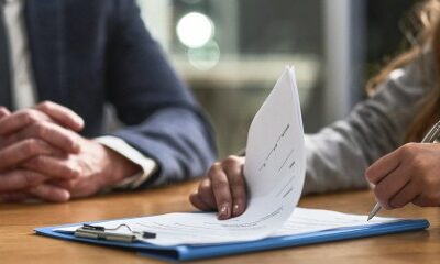 Vente d’un fonds de commerce : les dettes sont-elles transmises à l’acquéreur ?
