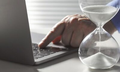 Quant au délai imparti pour s’opposer à une contrainte de l’Urssaf